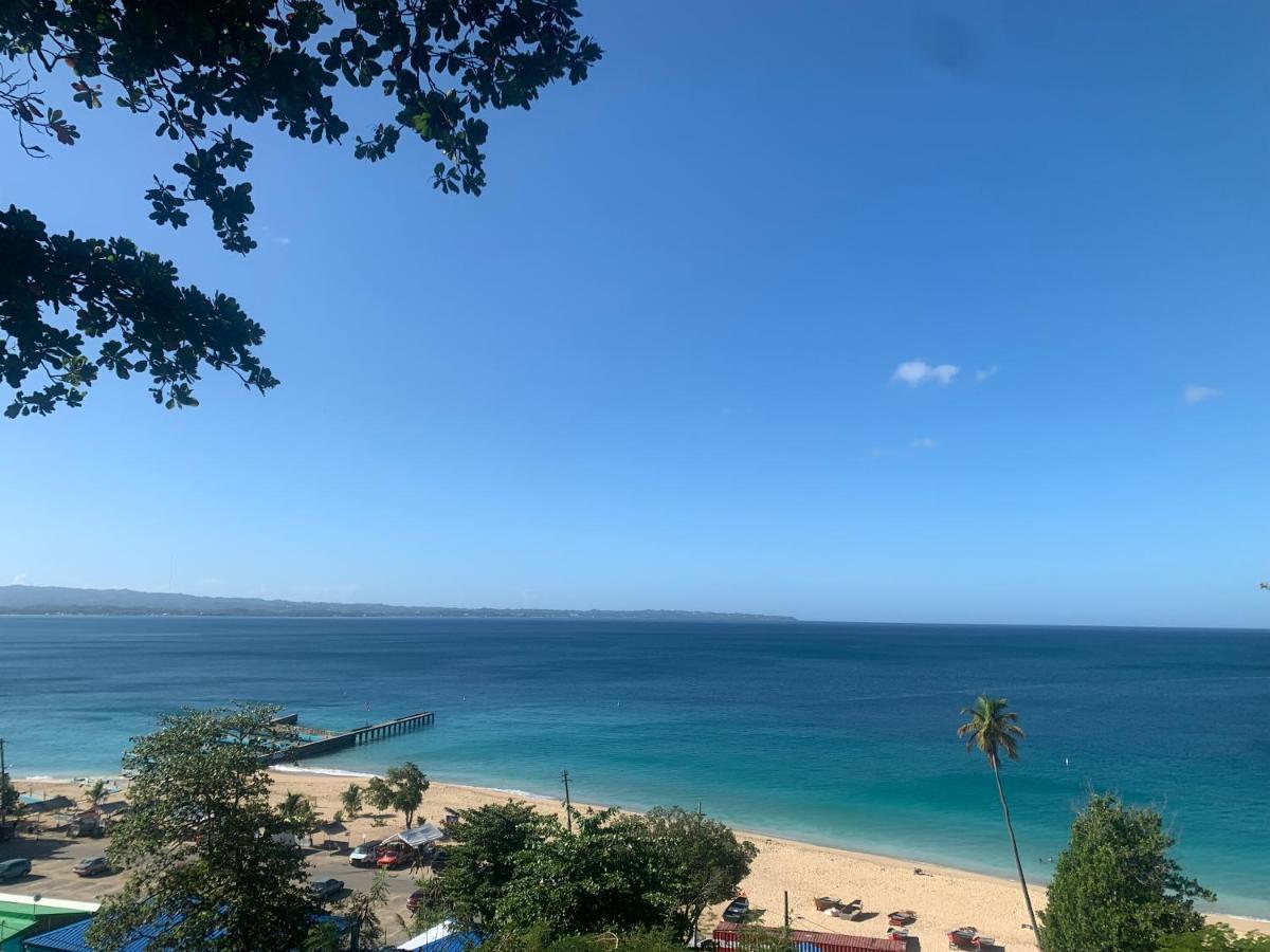 Aguadilla Breeze Apt In Gated Complex 8 Minute Walk To Crashboat Beach Exterior photo